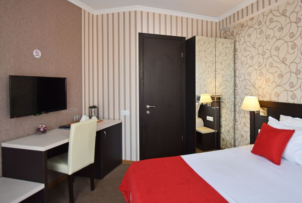 Фото East Gate Boutique Hotel