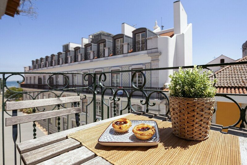 Гостевой дом Gonzalo's Guest Apartments - Downtown Historic Flats II в Лиссабоне