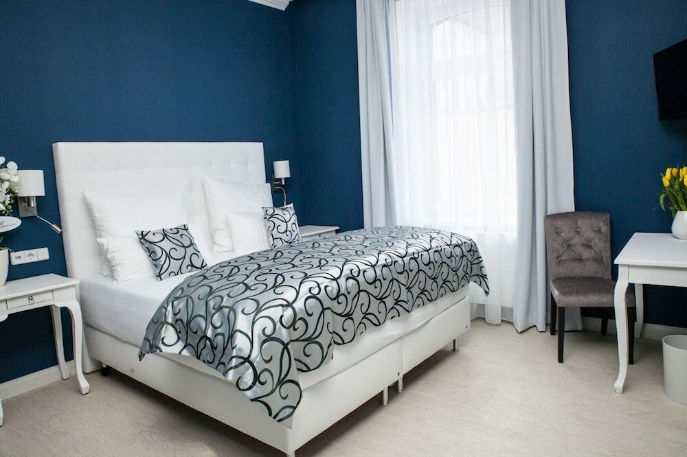 Фото Hotel & Pension Villa Laluna