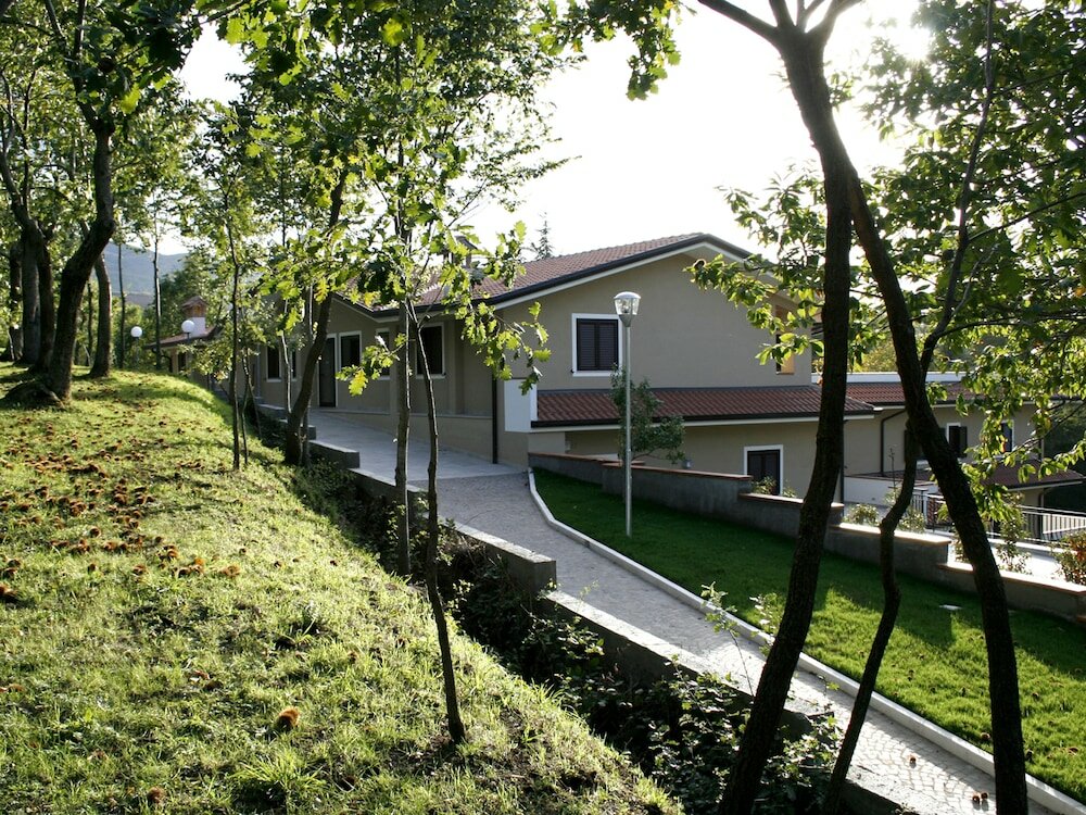 Фото Hotel Castagneto