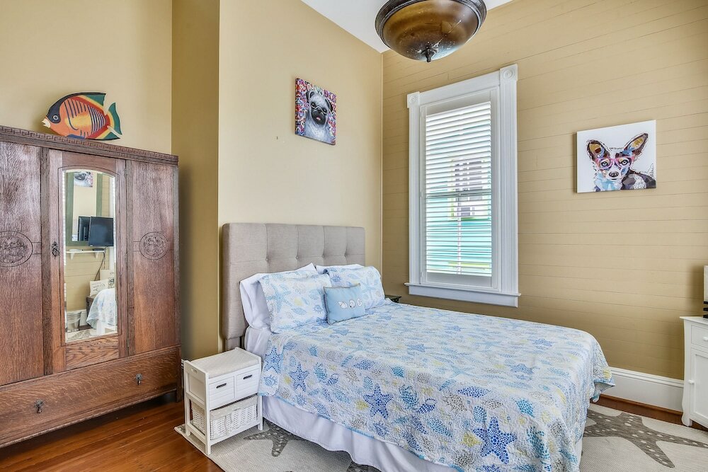 Фото Abfab Seaside Cottage