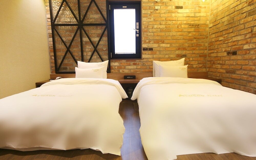 Фото Masan Almond Hotel