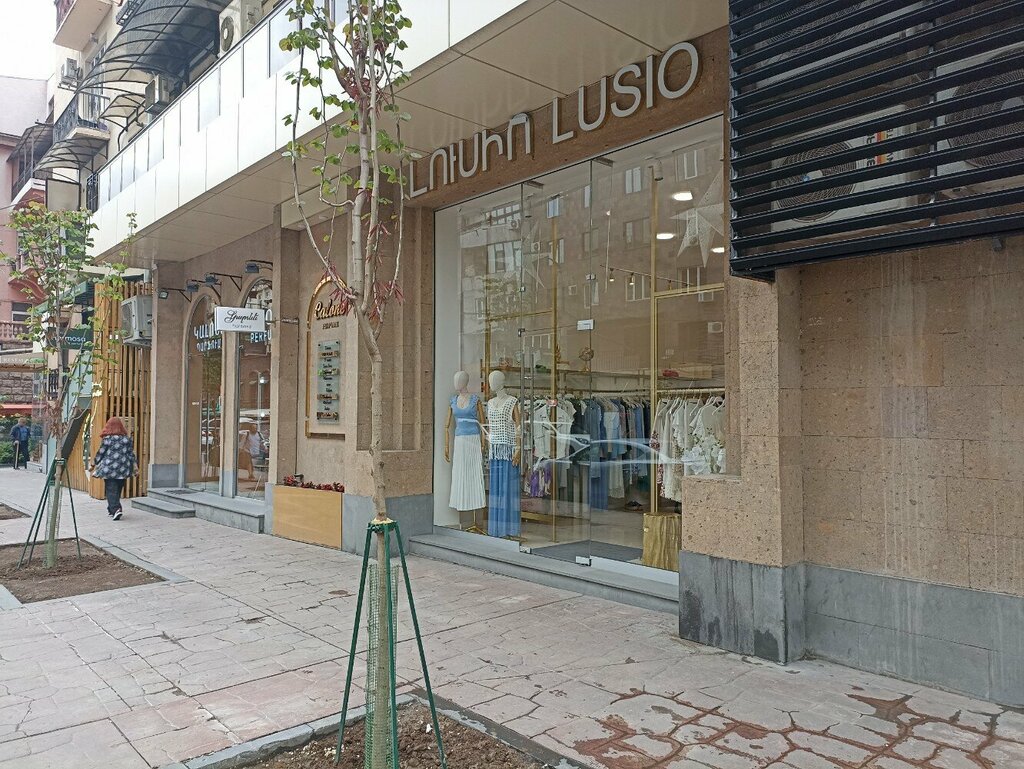 Clothing store Lusio, Yerevan, photo