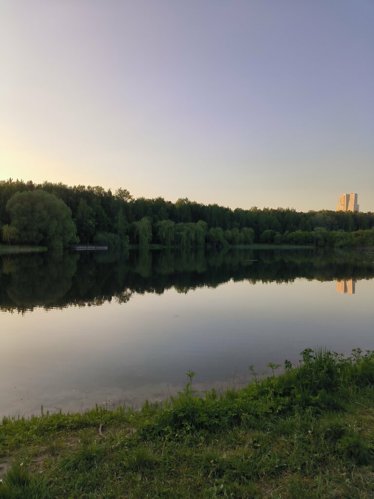 Лесопарк Дирекция парка Покровское-Стрешнево, Москва, фото