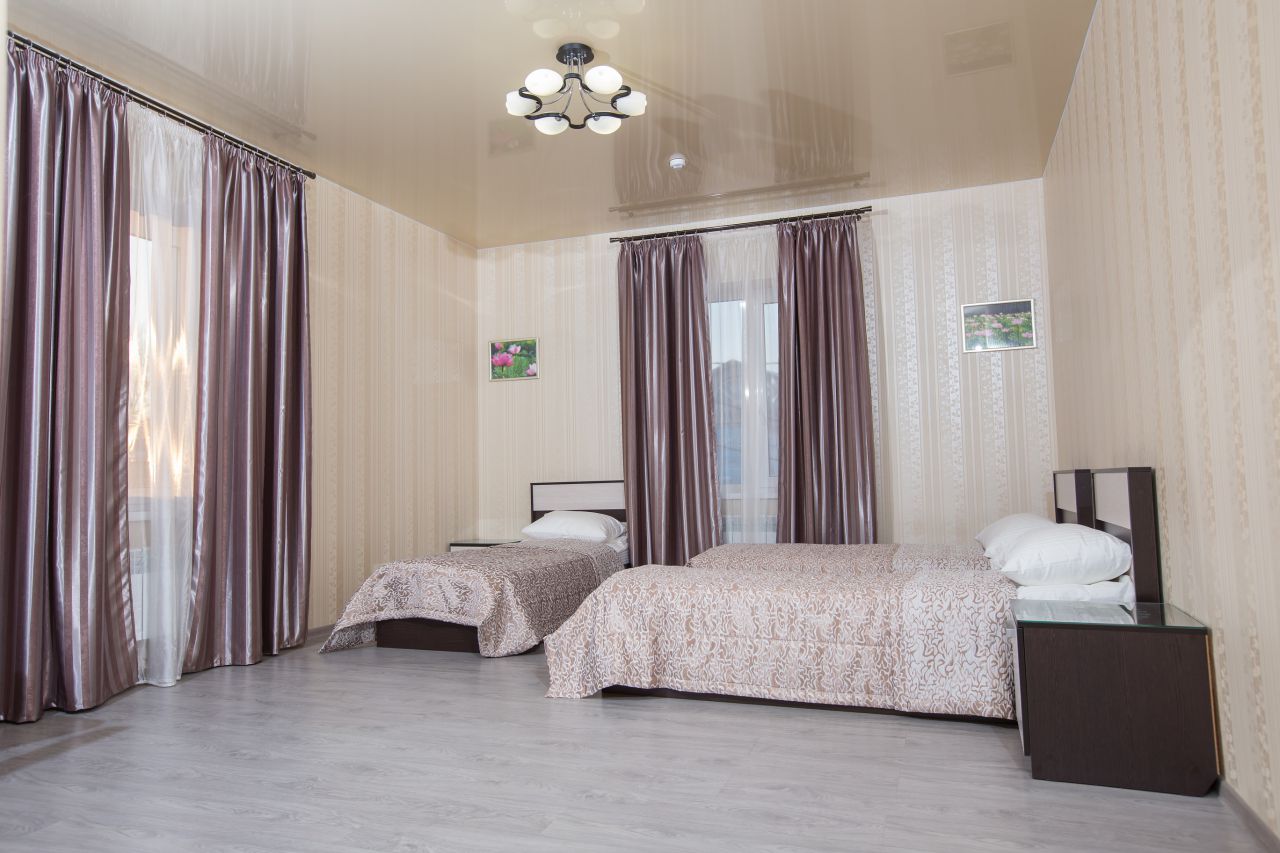 Фото отеля 2