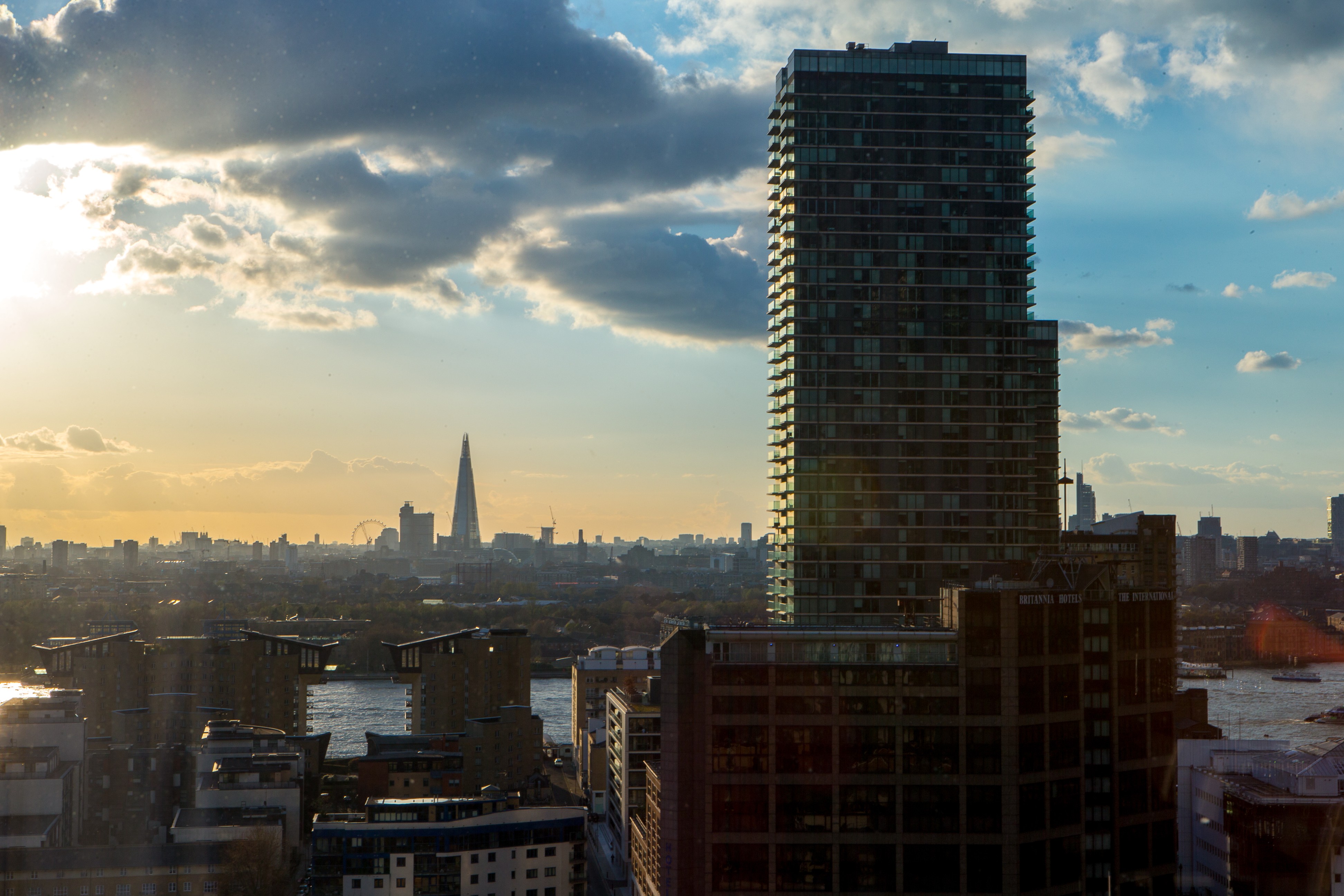 Фото Hilton London Canary Wharf