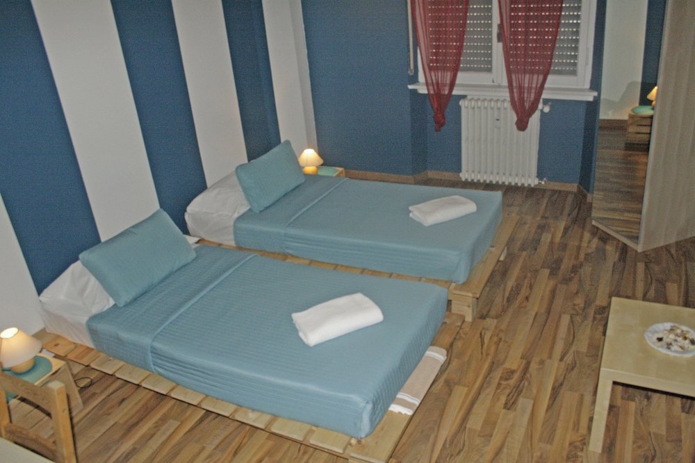 Фото I Am Here - Gioia 71