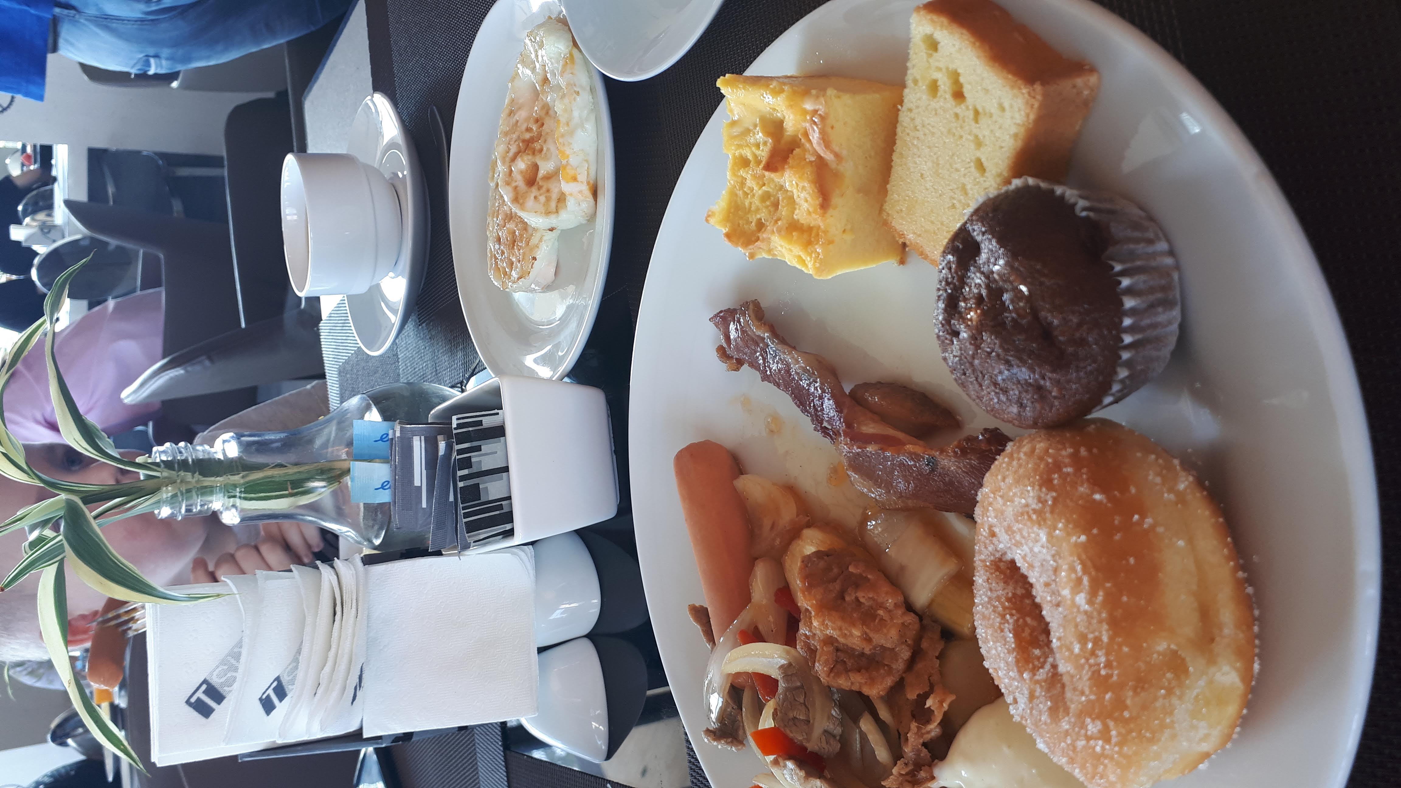 Фото Tsix5 Hotel