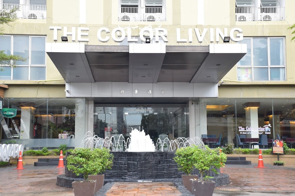 Фото The Color Living Hotel