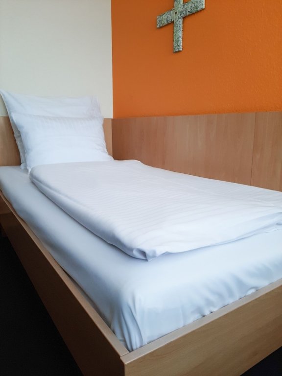 Фото Mainhaus Stadthotel Frankfurt