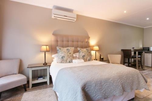 Фото Lavenders At Constantia Guest