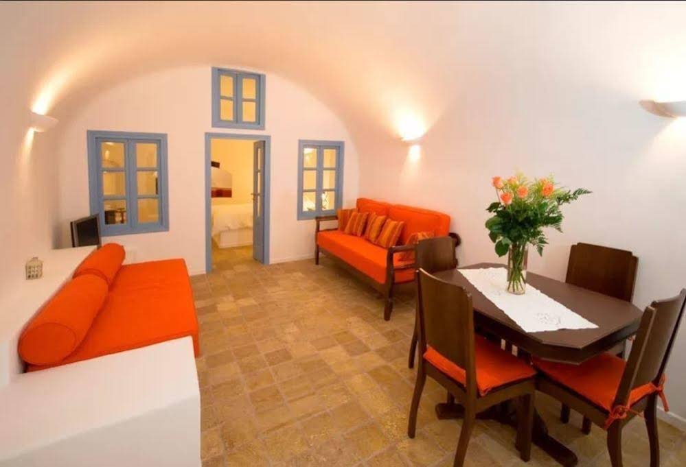 Фото Pantelia Suites