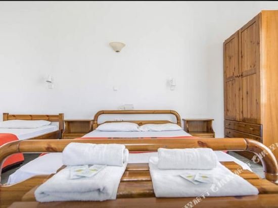 Фото Santorini Breeze