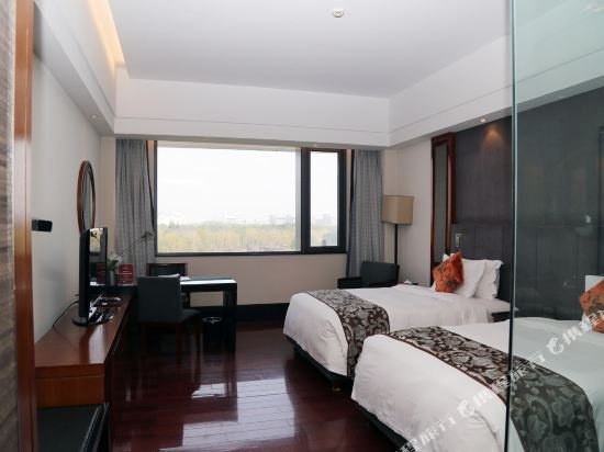 Фото Worldhotel Grand Dushulake Suzhou