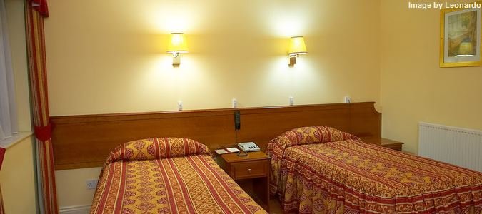 Фото Lakeside International Hotel