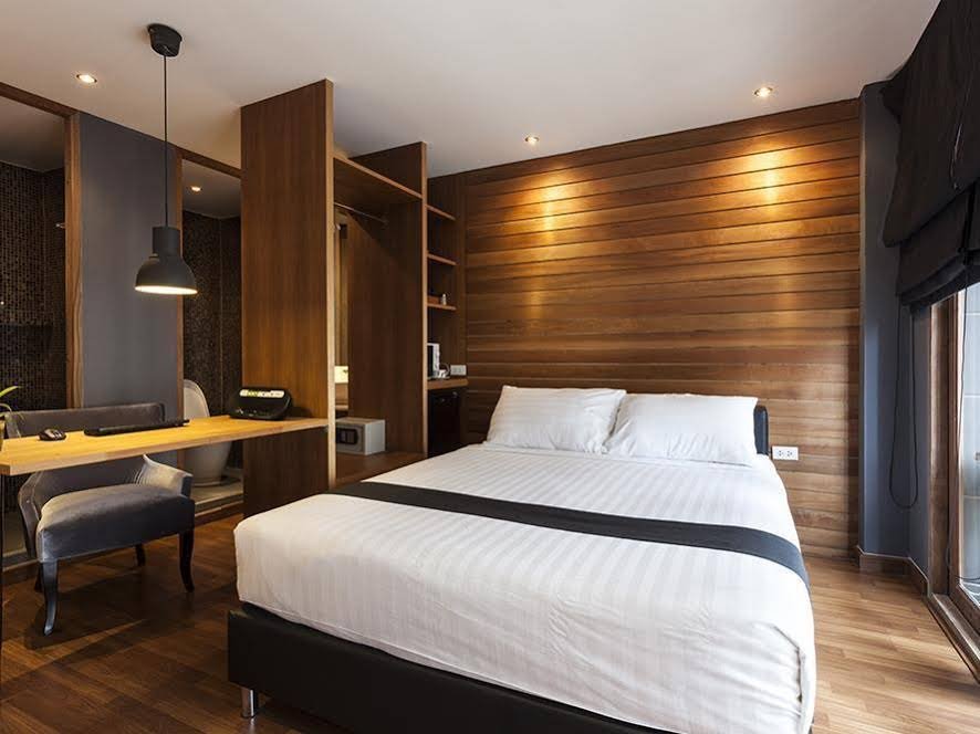 Фото 5ive Beach House Hotel