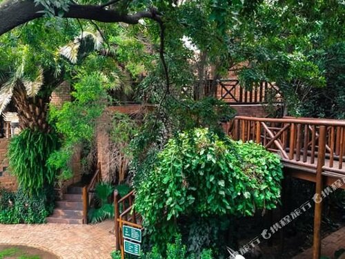 Гостиница Aark Guest Lodge