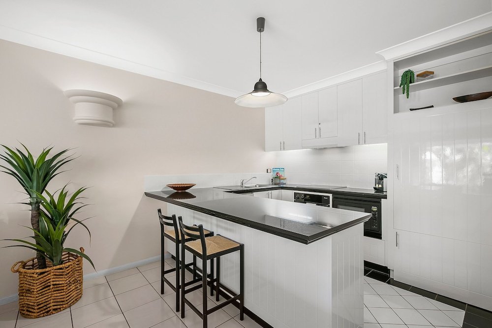 Фото Belle Escapes - Oceanview Suite Alamanda Beachfront Resort 88