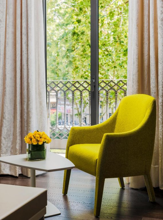 Фото H10 Urquinaona Plaza