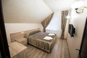 Ice Palace (selo Terskol, Azau Street, 42), hotel