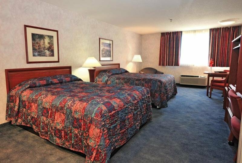 Гостиница Shilo Inn Suites Hotel - Klamath Falls в Кламат Фолс