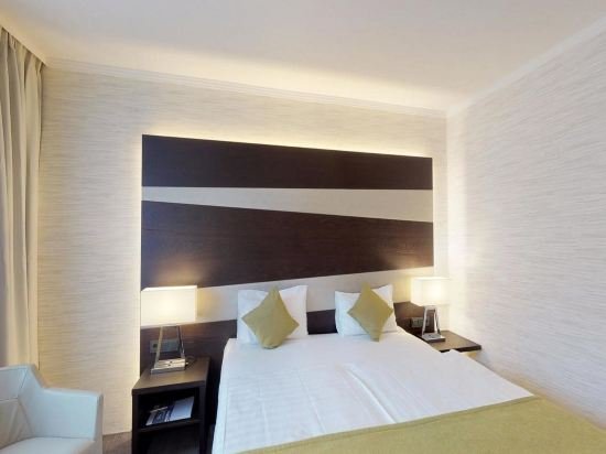 Фото Отель Alvisse Parc