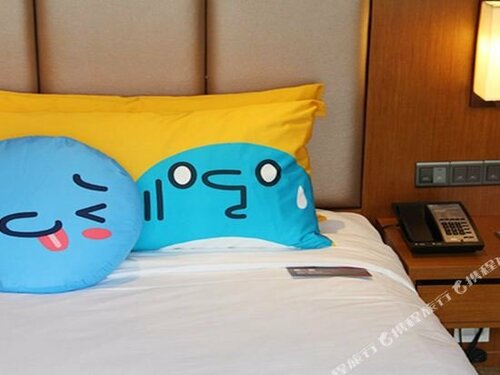 Гостиница Aloft Dalian в Даляне