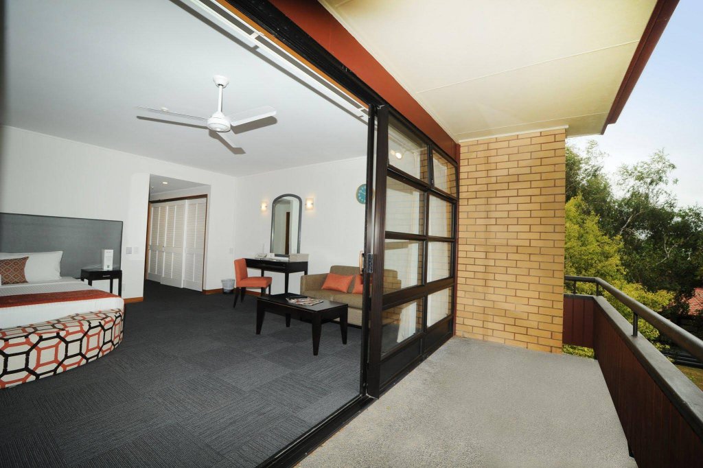 Фото Quality Hotel Lincoln Green