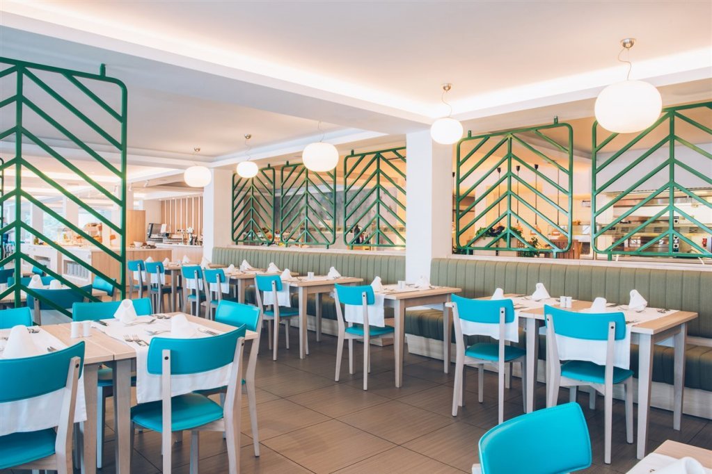 Фото Riviera Resort Hotel