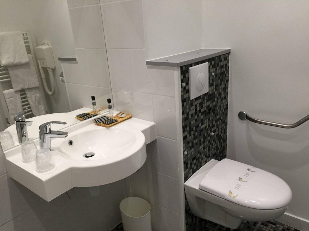 Фото Hôtel Restaurant Baryton