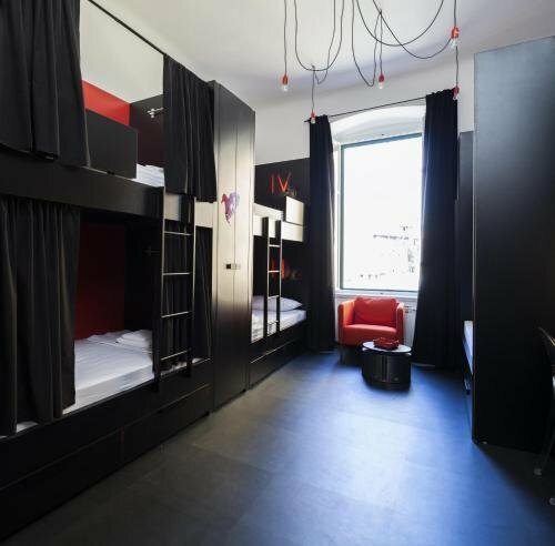 Хостел Hostel 1w в Риеке