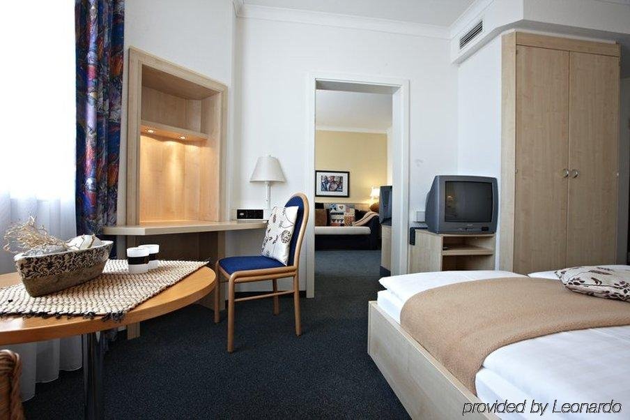 Фото IntercityHotel Rostock