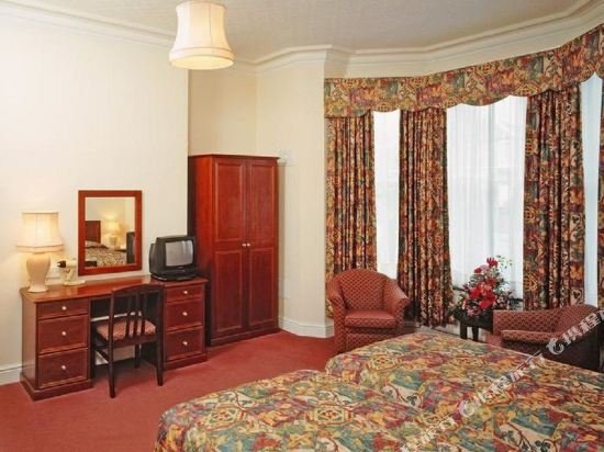 Фото Ashley Hotel