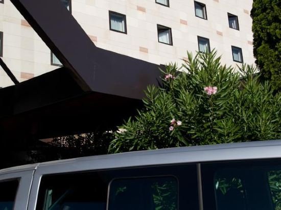 Фото Mercure Bordeaux Aeroport