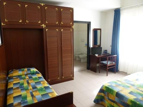 Фото Hotel Kontiki