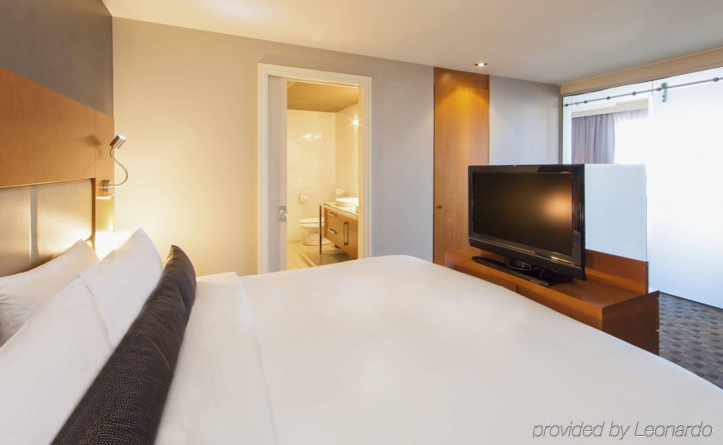 Фото Warwick Le Crystal - Montréal