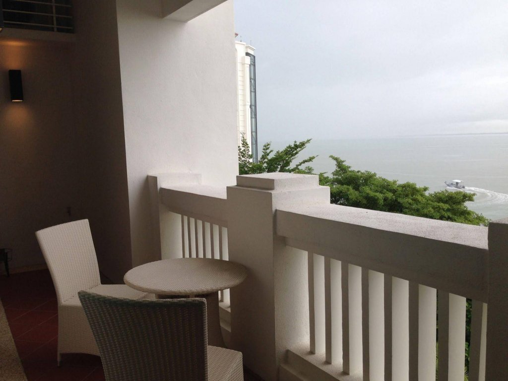 Фото Home Suites by Marina