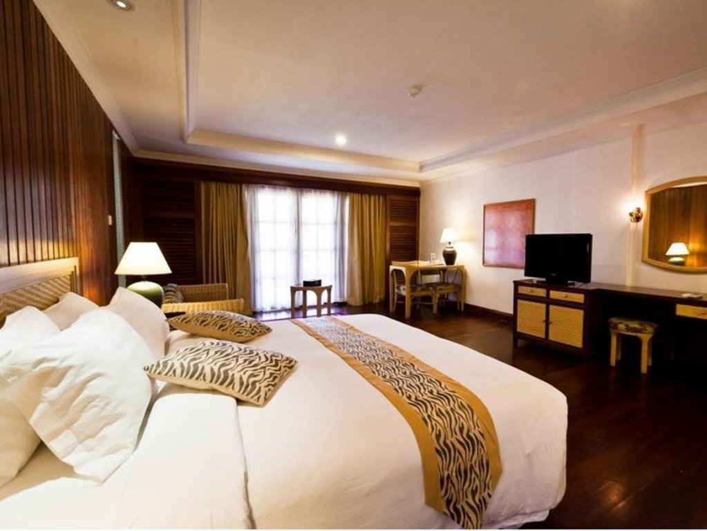 Фото Tiara Labuan Hotel