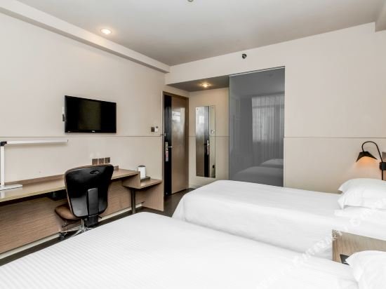 Фото Jinjiang Inn Qingdao Henan Road Railway Station