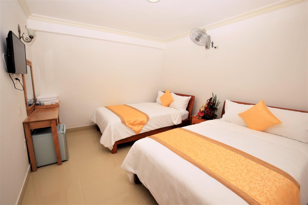 Фото Da Lat Phu Tho Hotel