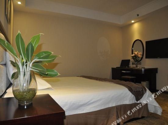 Фото GreenTree Inn Shantou Chengjiang Road Business Hotel