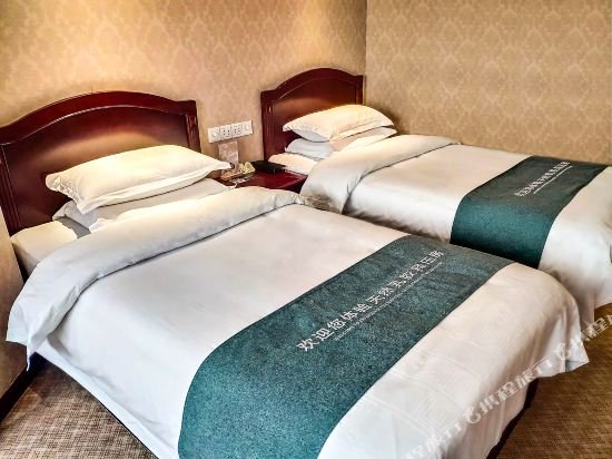 Фото Golden Port Hotel