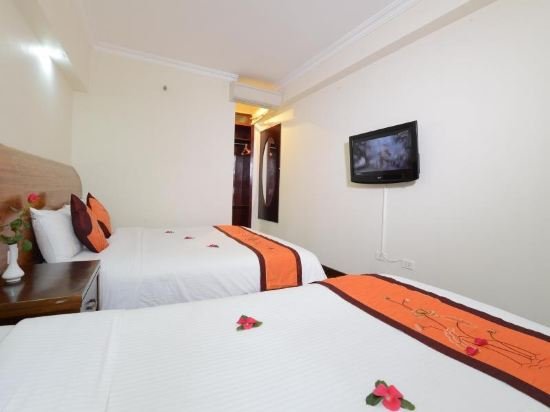 Фото B & B Hanoi Hotel & Travel