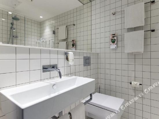 Фото Quality Hotel Globe