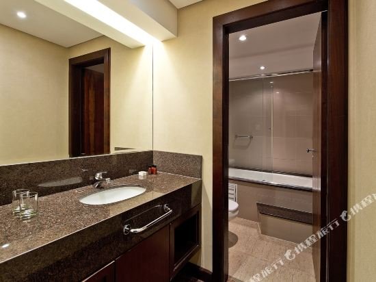 Фото Majestic Palace Hotel