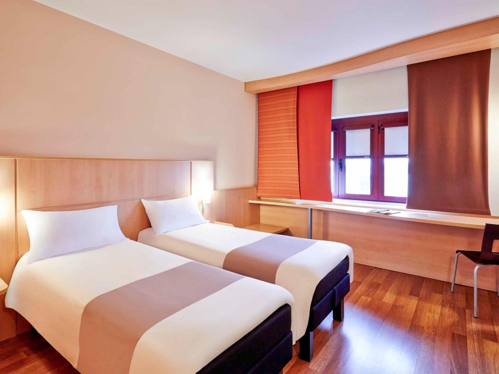 Фото Dc Hotel International