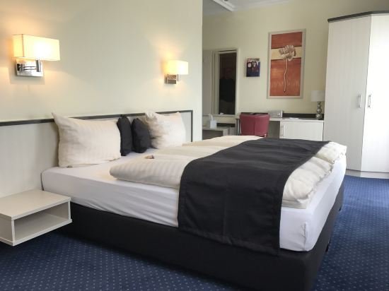 Фото Parkhotel Neubrandenburg