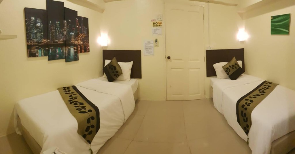 Фото Khaosan Green House Hotel