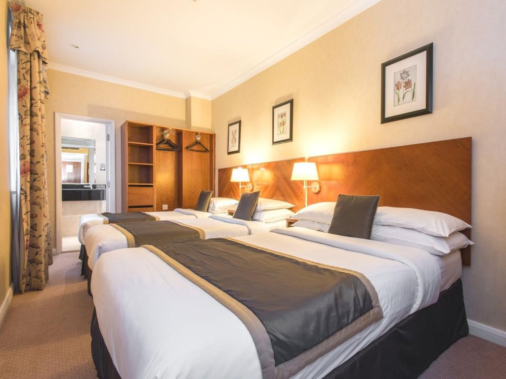 Фото Blandford Hotel