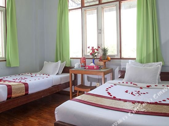 Фото Mother Land Inn 2 - Hostel